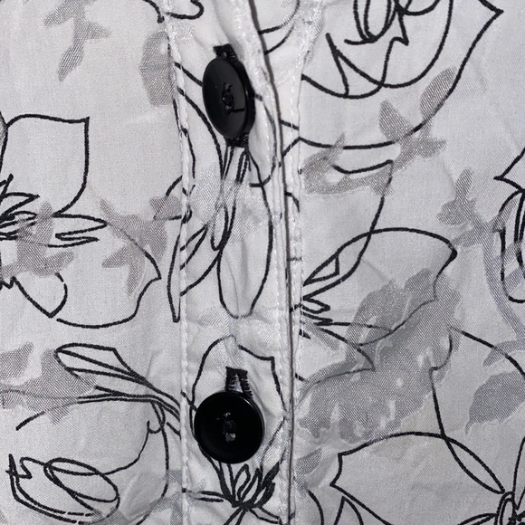 🌻WOMENS Blouse - Picture 2 of 5